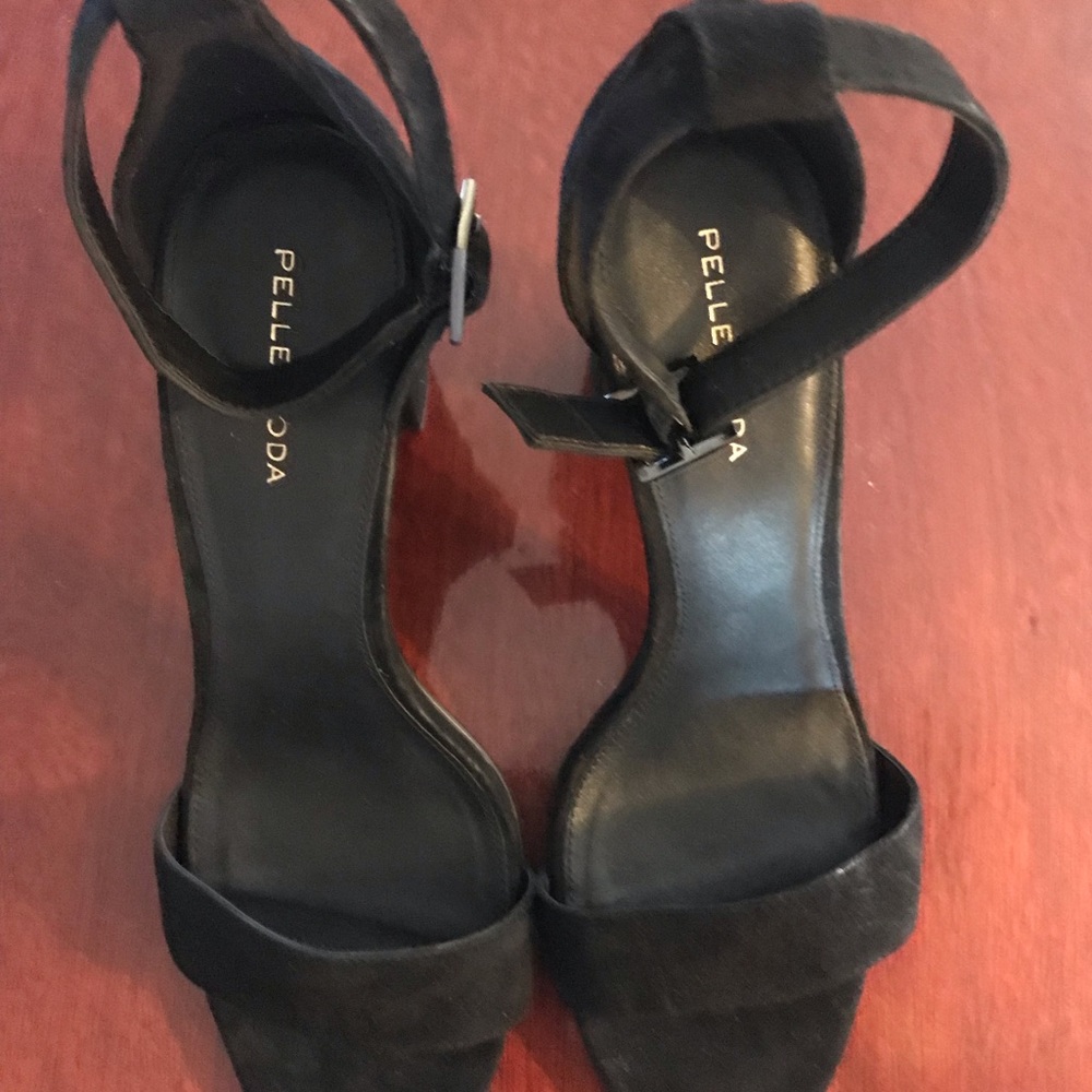 Pelle Moda black dress sandals.  Size 10.  NWOT!